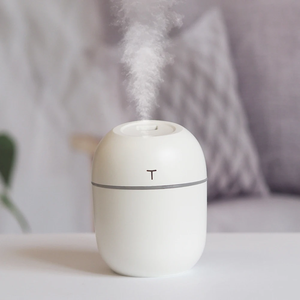 200ML Mini Air Humidifier Ultrasonic Purifier Car Aroma Essential Oil Diffuser USB Mist Maker Portable Home Appliance 200ML Mini Air Humidifier Ultrasonic Purifier Car Aroma Essential Oil Diffuser USB Mist Maker Portable Home Appliance